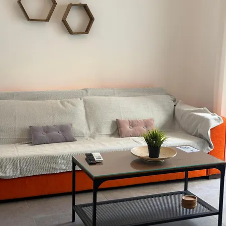 Cozy With Work-space In Thessaloníki