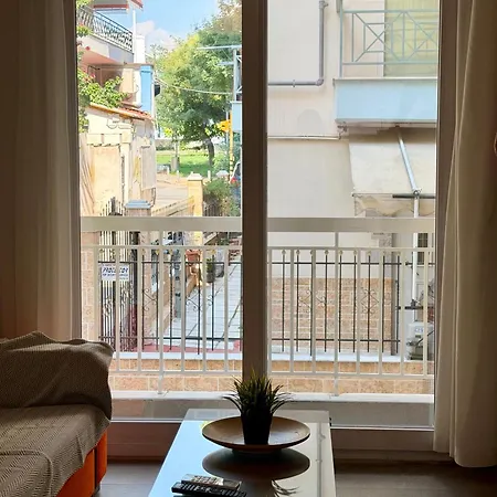 Apartamento Cozy With Work-space In Tesalónica