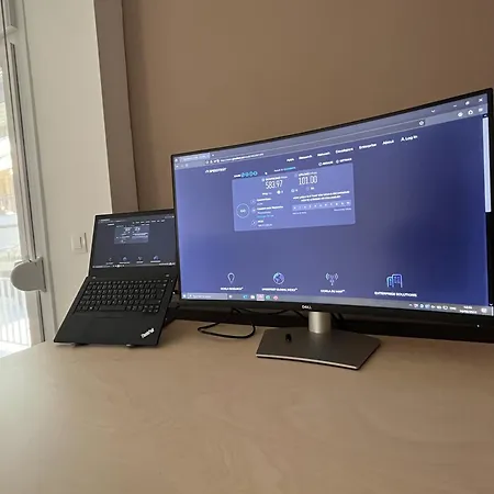 Apartamento Cozy With Work-space In *